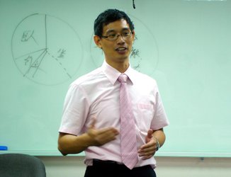 【週三論壇】健康來自行、立、坐、臥～脊椎健康與酸痛預防